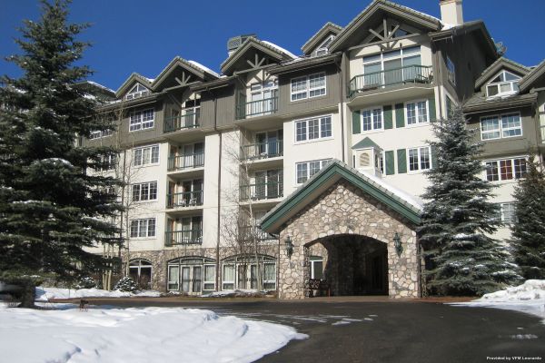 THE BORDERS LODGE BY WESTERN SEASONS (Avon)